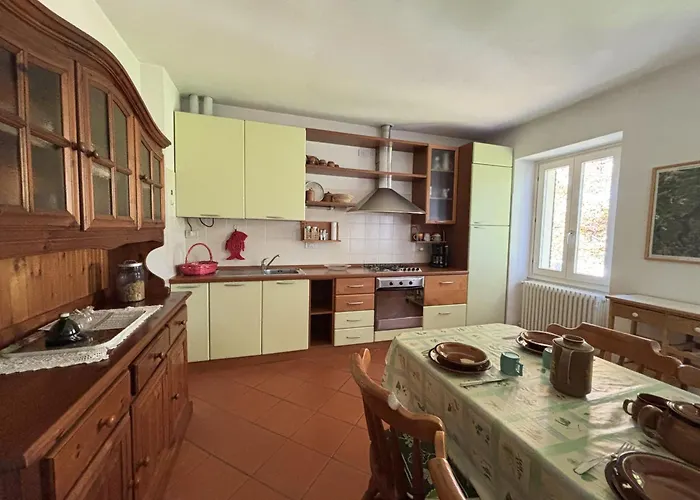 Esther 2 * 勒威诺