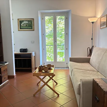 Esther 2 Apartmán Luino