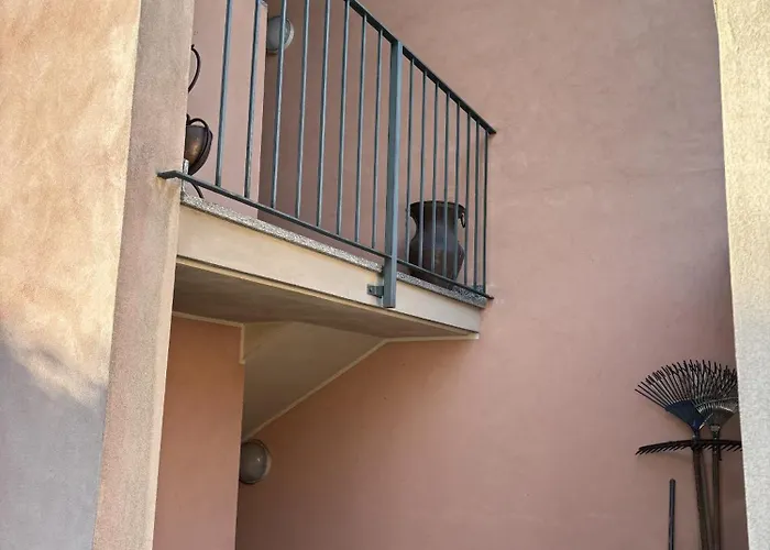 Διαμέρισμα Esther 2 *